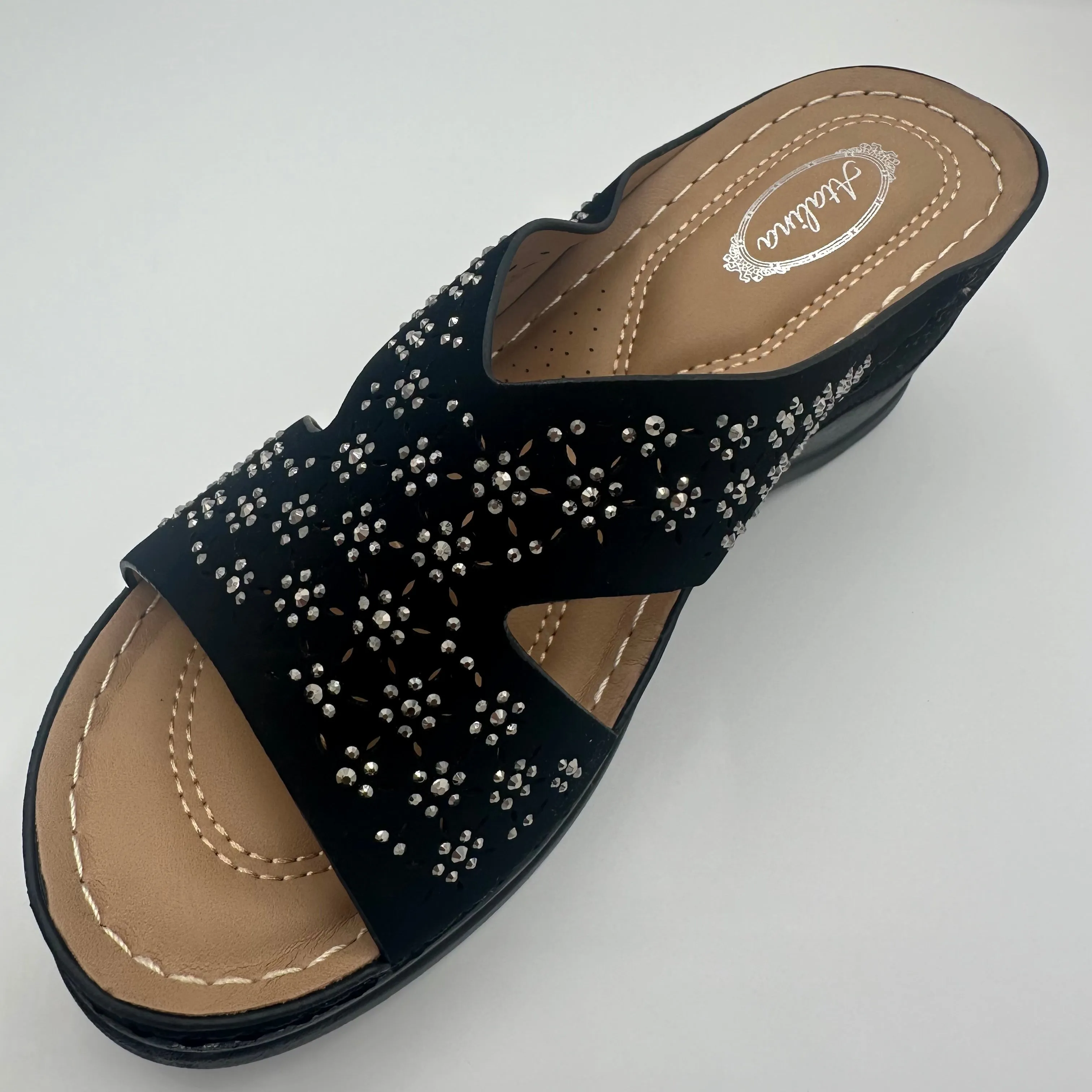 Black Low Wedge Heel Sandals Decorated With White Crystal Flower Patterns